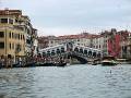 IMG_0685-1-rs Rialto bridge on the grand canal. Venice, Italy